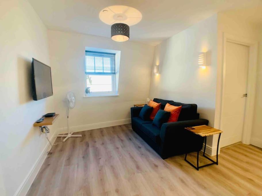 Lovely Central Bournemouth Flat 10 Minute To Beach Apartman Kültér fotó
