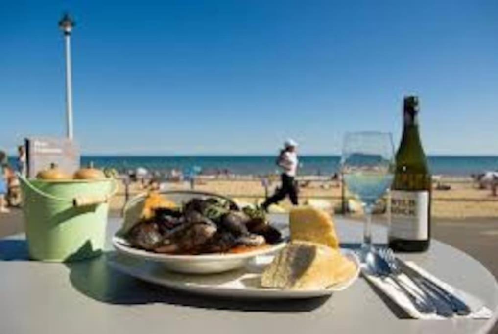 Lovely Central Bournemouth Flat 10 Minute To Beach Apartman Kültér fotó