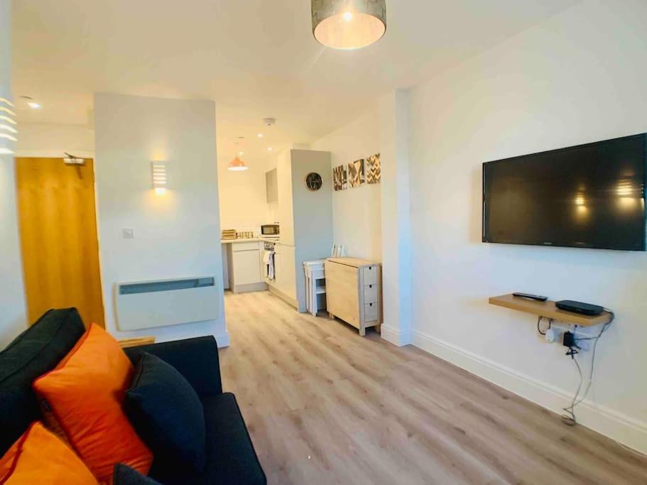 Lovely Central Bournemouth Flat 10 Minute To Beach Apartman Kültér fotó